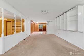 36 Wheeler Rd in Kendall Park, NJ - Building Photo - Building Photo
