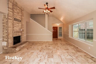12314 Meadow Ridge Dr in Stafford, TX - Building Photo - Building Photo