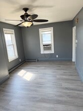 1212 E Philadelphia Ave, Unit B in Gilbertsville, PA - Foto de edificio - Building Photo