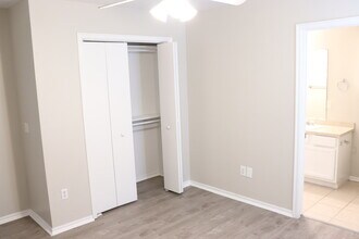 1300 Commerce Dr in Norman, OK - Building Photo - Building Photo