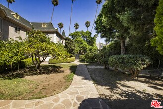 1147 Westmoreland Ave in Los Angeles, CA - Building Photo - Building Photo