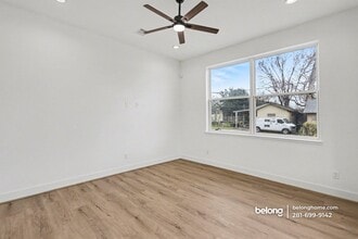 203 Danna Ln, Unit A in Houston, TX - Building Photo - Building Photo