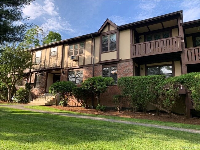 property at 565 Sierra Vista Ln