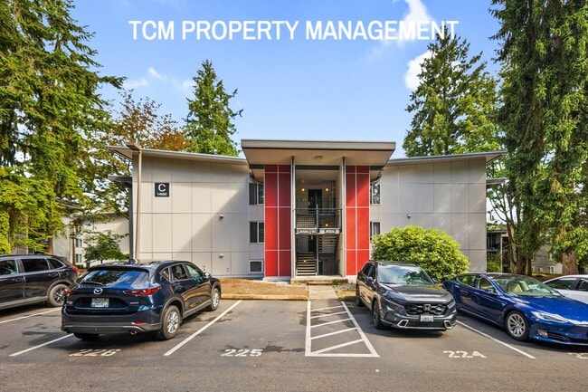 14620 NE 31st St, Unit C306 in Bellevue, WA - Building Photo - Building Photo