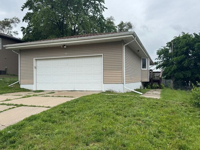 property at 420 Knox St