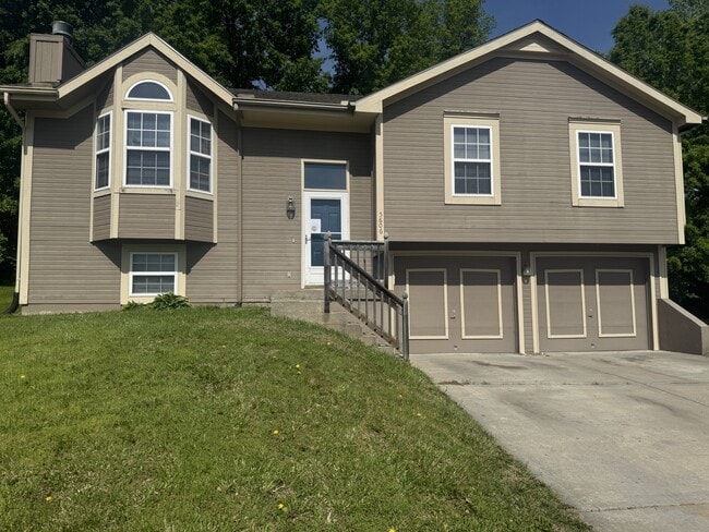 5606 N Richmond Ave in Kansas City, MO - Building Photo - Building Photo