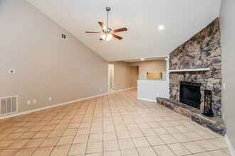 1442 Classic Oak Ct in Jacksonville, FL - Building Photo - Building Photo