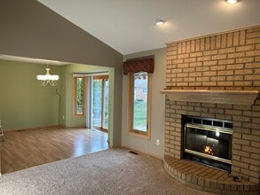 21878 E Sunset Dr in Macomb, MI - Building Photo - Building Photo