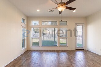 101 Arctic Cir in Round Rock, TX - Building Photo - Building Photo