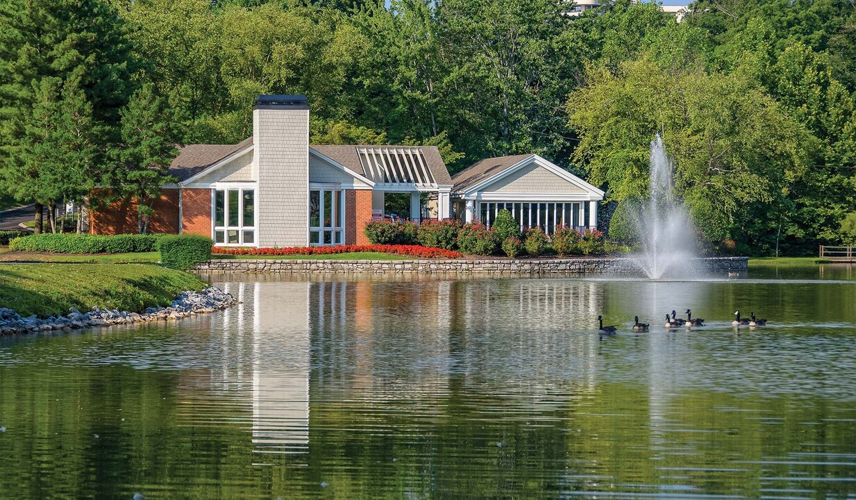 Hillmeade Apartment Homes in Nashville, TN - Building Photo