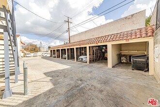 1156 Bronson Ave in Los Angeles, CA - Building Photo - Building Photo