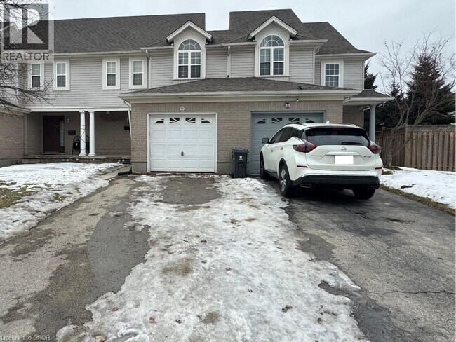 25 Eugene Dr in Guelph, ON - Building Photo - Building Photo