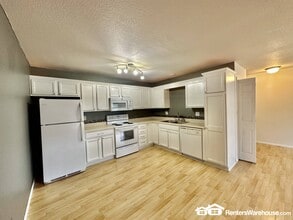 1250 SE Village View Ln in Ankeny, IA - Building Photo - Building Photo