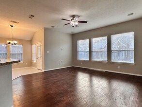 18507 S Raven Shore Dr in Cypress, TX - Foto de edificio - Building Photo