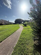 6624 Westwick Dr in Houston, TX - Building Photo - Building Photo
