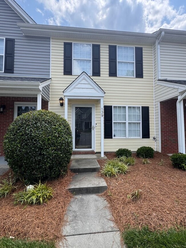 139 Bridford Downs Dr in Greensboro, NC - Building Photo - Building Photo