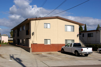 3128-3134 Ingelow St in San Diego, CA - Building Photo - Building Photo