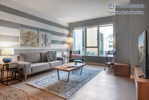 225 S Grand Ave in Los Angeles, CA - Building Photo