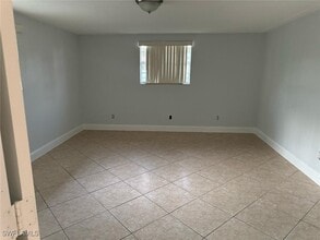 4524 SE 11th Pl in Cape Coral, FL - Building Photo - Building Photo