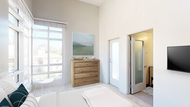 Taiko Village in Burbank, CA - Foto de edificio - Building Photo