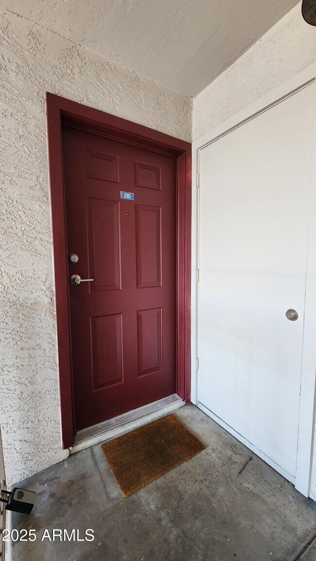 616 S Hardy Dr in Tempe, AZ - Building Photo - Building Photo