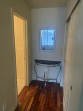 201 Shrike Cir, Unit Efficiency-Studio in Sacramento, CA - Building Photo - Building Photo