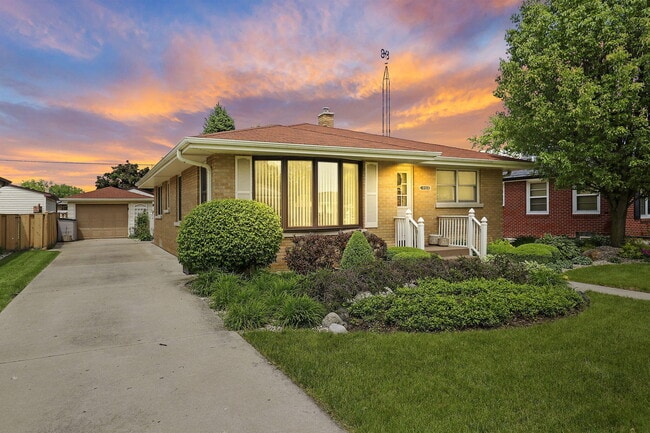 property at 1822 22nd St