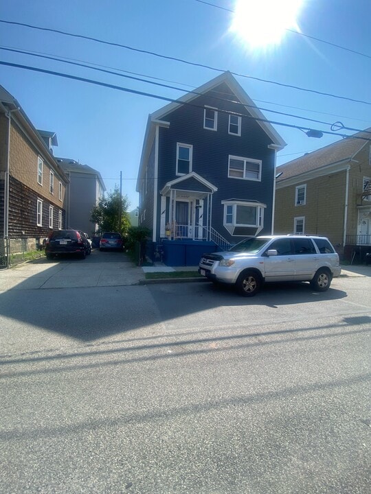 128 Purchase St, Unit 3 in New Bedford, MA - Foto de edificio