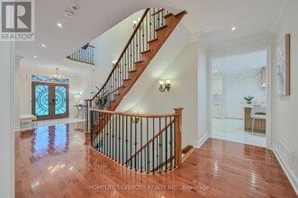 5 Highvalley Cir in Brampton, ON - Building Photo - Building Photo