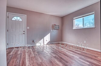 2735 Joyce Ave in Columbus, OH - Building Photo - Building Photo