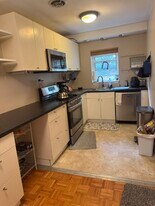 112 Lake Shore Rd, Unit 1 in Boston, MA - Building Photo