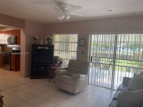 11833 SW 34th St in Miami, FL - Building Photo - Building Photo