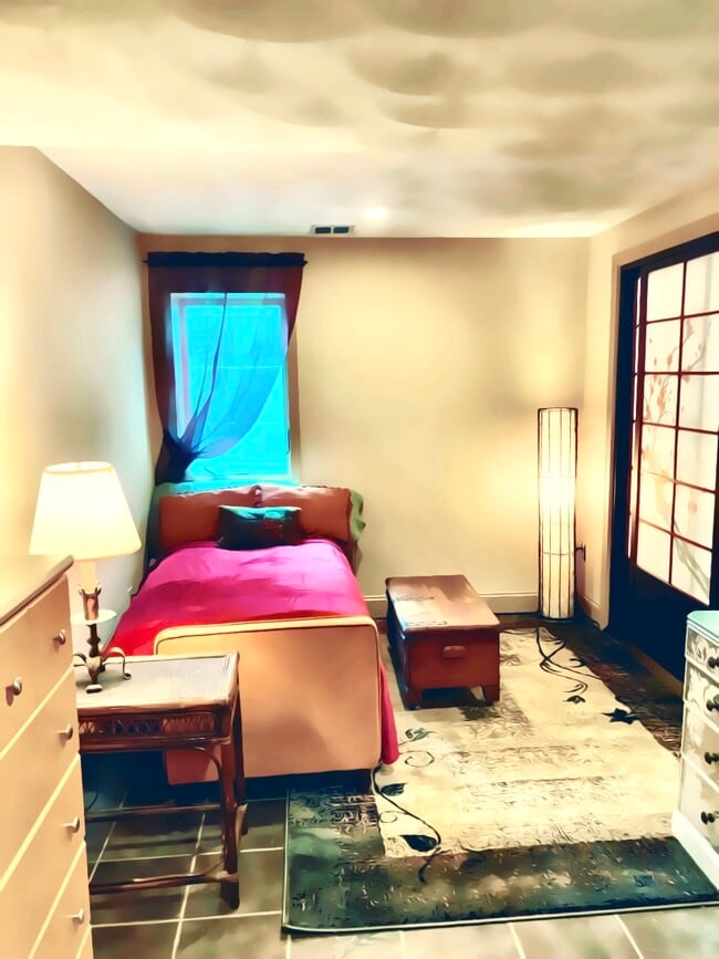 40 Willow St, Unit BeautifulTwoRoomStudio in Newton, MA - Building Photo - Building Photo