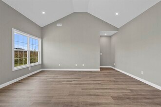 451 White Dogwood Cir in Bowling Green, KY - Building Photo - Building Photo