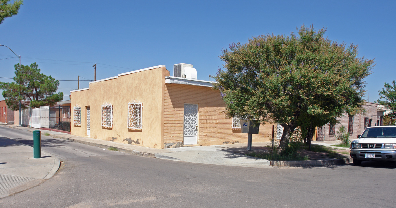 919 S St Vrain St in El Paso, TX - Building Photo