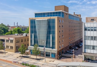 University Studios in Cleveland, OH - Foto de edificio - Building Photo