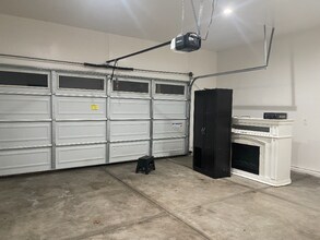 3318 Truckee Way in Sacramento, CA - Building Photo - Building Photo