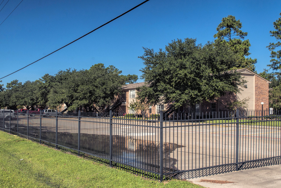 Timberwood Apartment Homes in Lumberton, TX - Building Photo