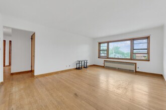 480 N Midland Ave in Saddle Brook, NJ - Building Photo - Building Photo