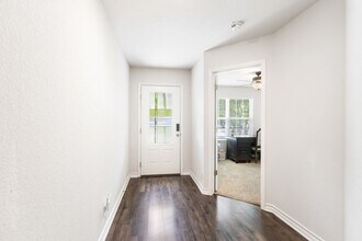 5919 Hindes Stone in San Antonio, TX - Building Photo - Building Photo