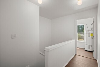 19163 SW Blanton St in Beaverton, OR - Building Photo - Building Photo