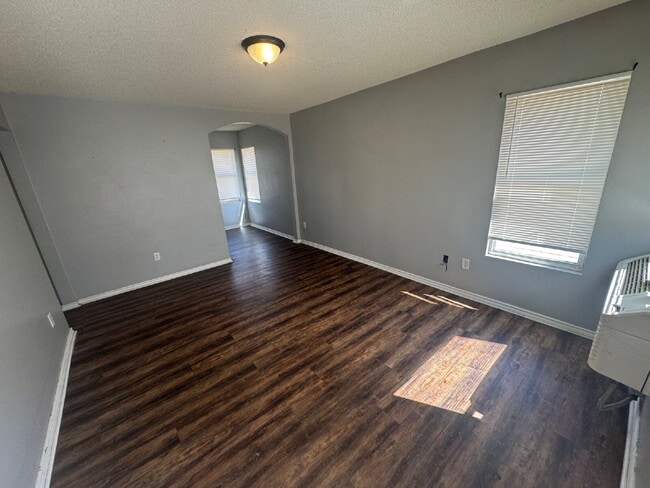 824 S Water St in Wichita, KS - Building Photo - Building Photo