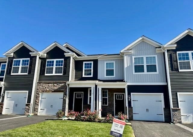 property at 6 Elliot Ln