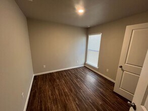 2112 N Jayton Ave in Lubbock, TX - Building Photo - Building Photo