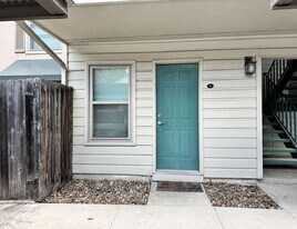 2300 Nacogdoches Rd in San Antonio, TX - Building Photo