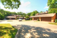 Bradfield Creek Townhomes in Garland, TX - Building Photo - Building Photo