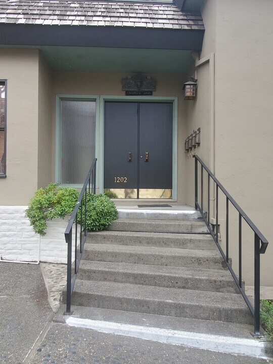 1202 Nye St, Unit D in San Rafael, CA - Building Photo