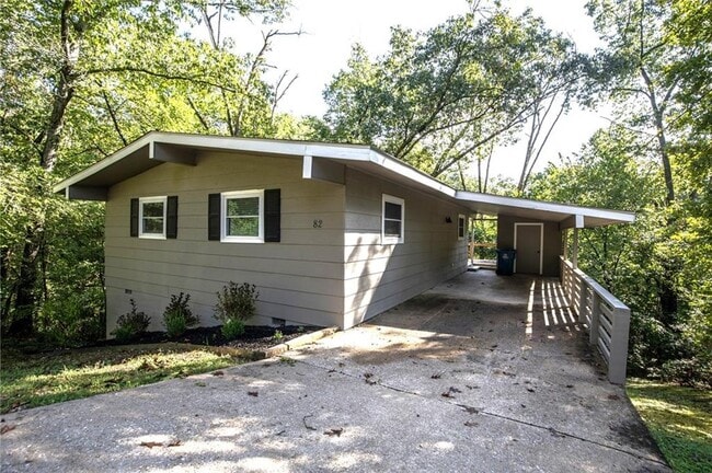 property at 82 Bosworth Cir