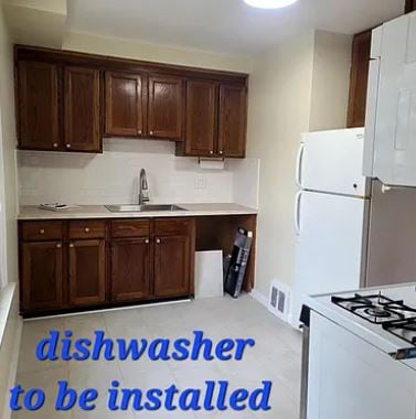 4163 Burns Ave in Lincoln Park, MI - Building Photo - Building Photo