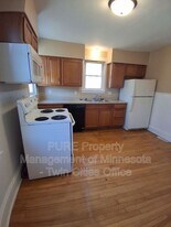987 N Churchill St in St. Paul, MN - Building Photo